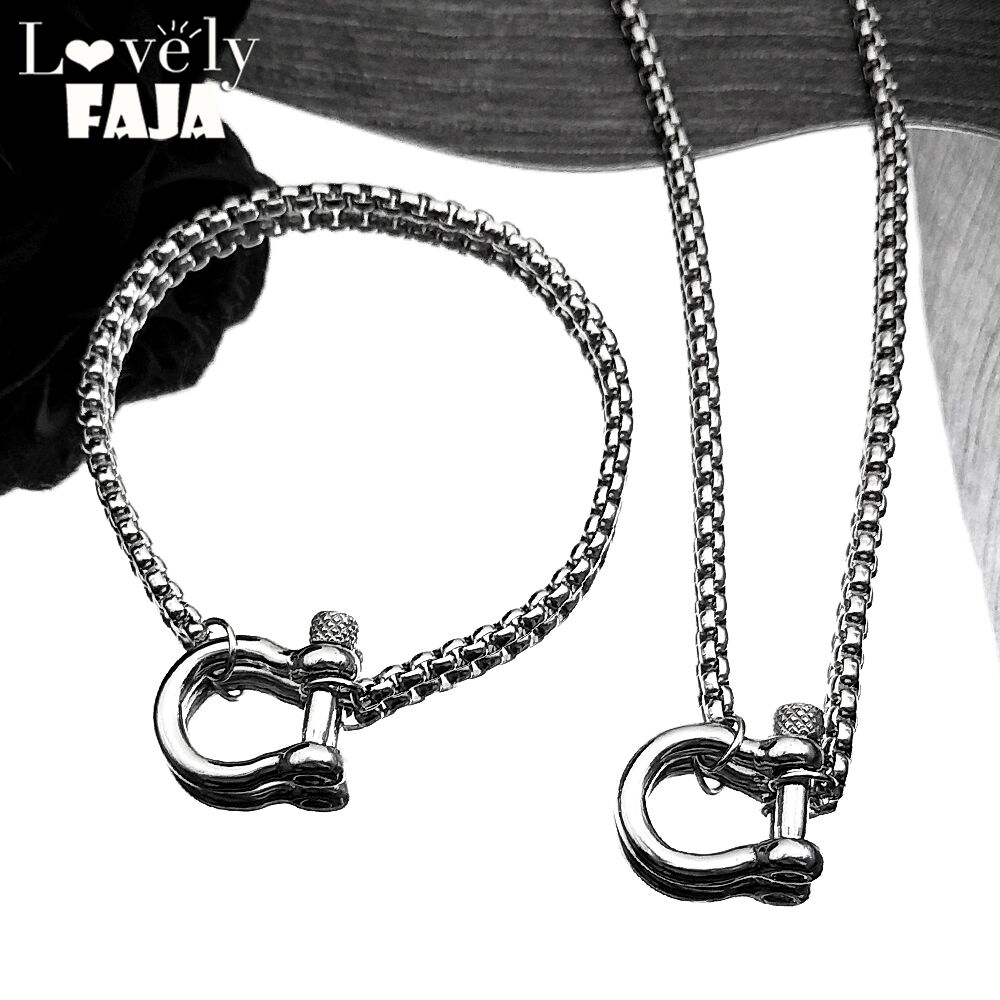 Hollow Geometric Horseshoe Buc - Horseshoe Game Set avis et prix