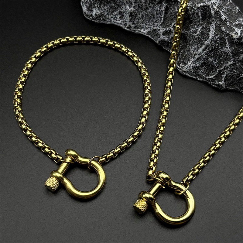 Hollow Geometric Horseshoe Buc - Horseshoe Game Set avis et prix
